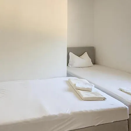 Apartamento Gorgeous In With Wifi *