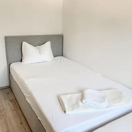 Gorgeous In With Wifi Apartmán Povljana